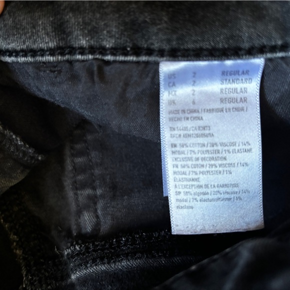 American Eagle Super Skinny Ripped Front and Back Black Jeans Size: 2 Regular - Picture 4 of 5